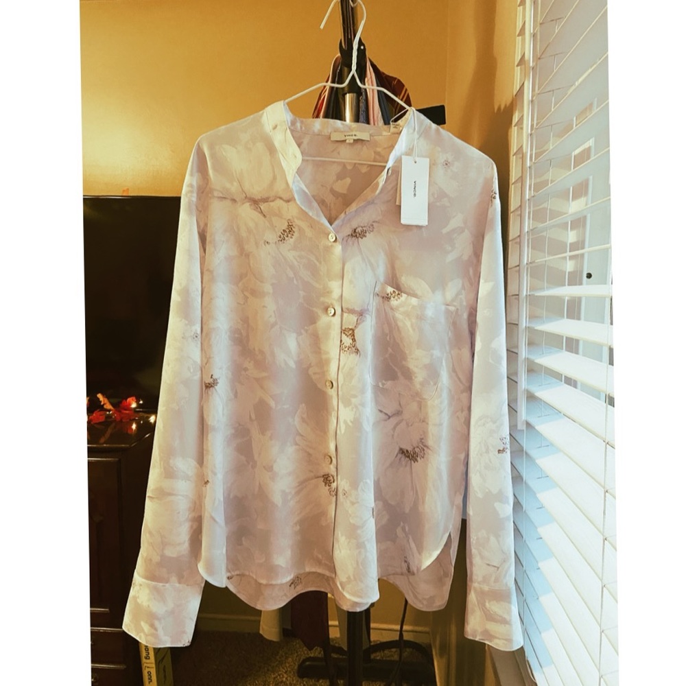 Vince Painted Magnolia Band Collar Blouse 😍